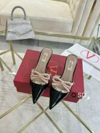 Picture of Valentino Shoes _SKUValentinosz35-406CMSD060320243